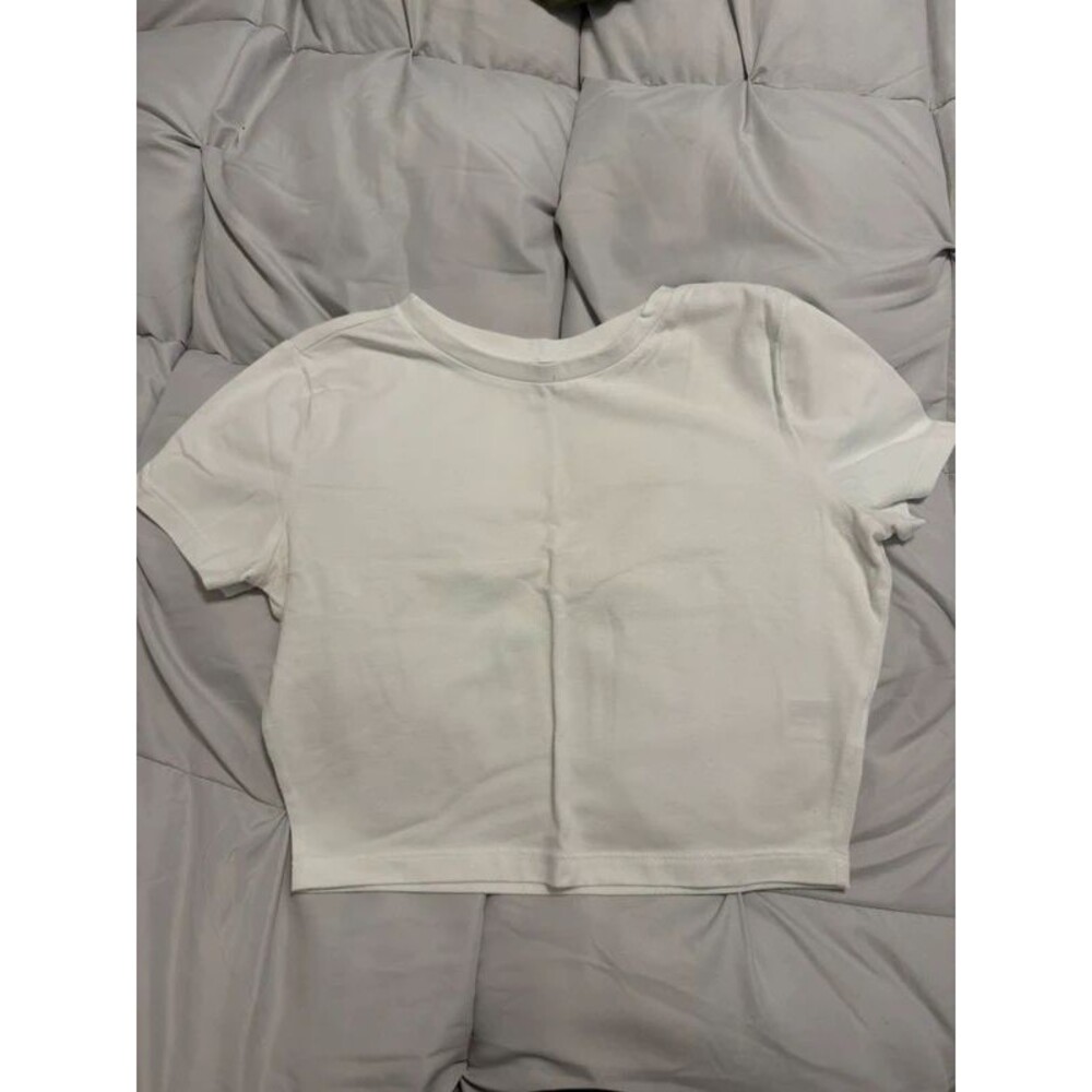 Cropped baby tee